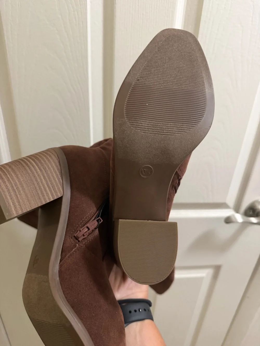 Universal Thread Brown Suede Boots